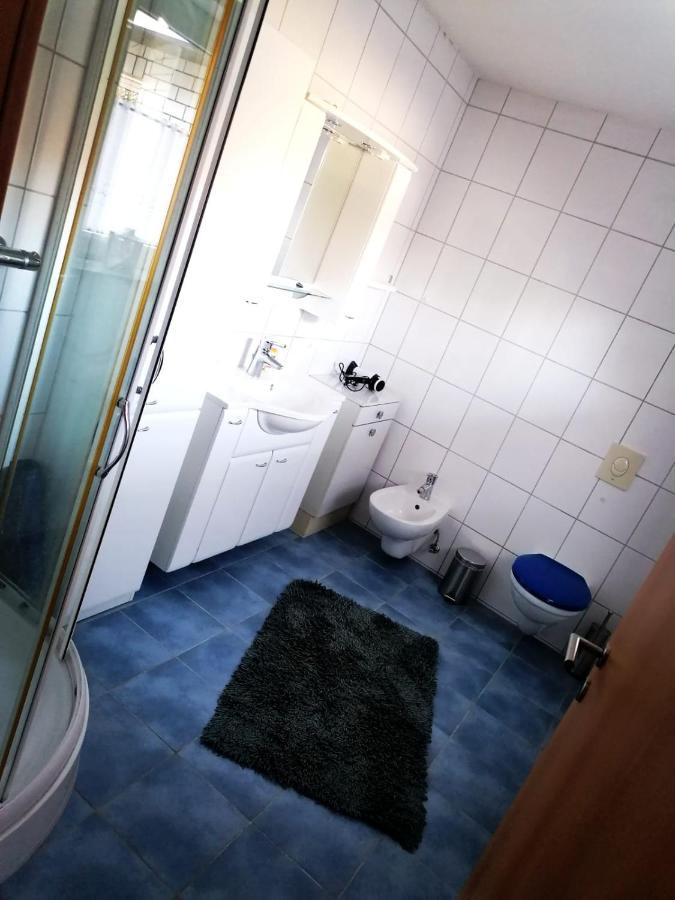 Ferienwohnung mit Terrasse für bis zu 4 Personen Balve Exterior foto